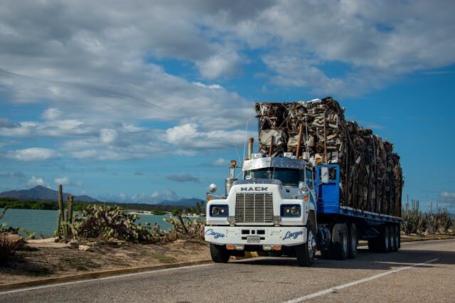 How to Maximize Value When Selling a Used Commercial Truck: 7 Essential Tips